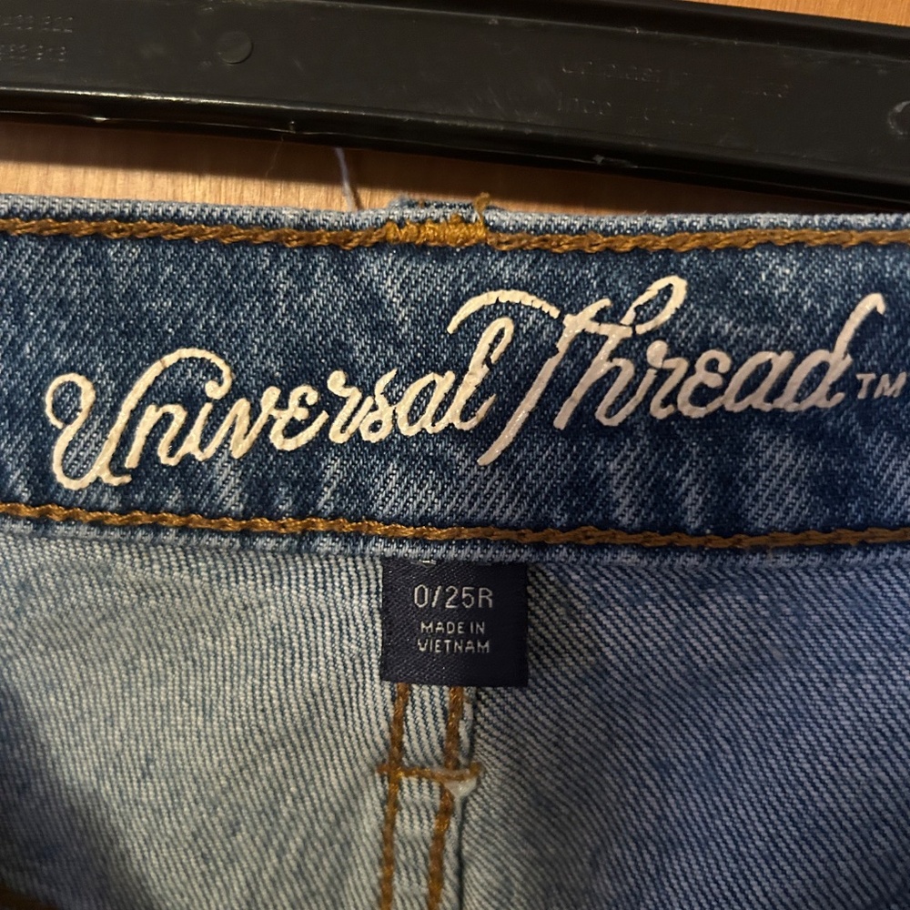 Universal Thread Jeans - Picture 2 of 3
